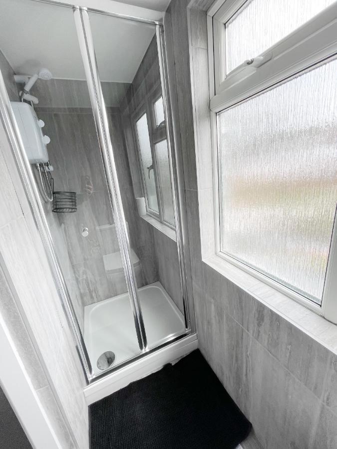 Cosy Bright Studio Apartment Close To Wembley Stadium London Exterior photo